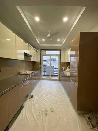 5 BHK For Sale in Sector 164 Image 1